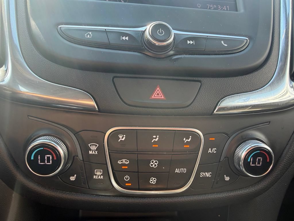 Used 2020 Chevrolet Equinox LT AWD/4WD image 12