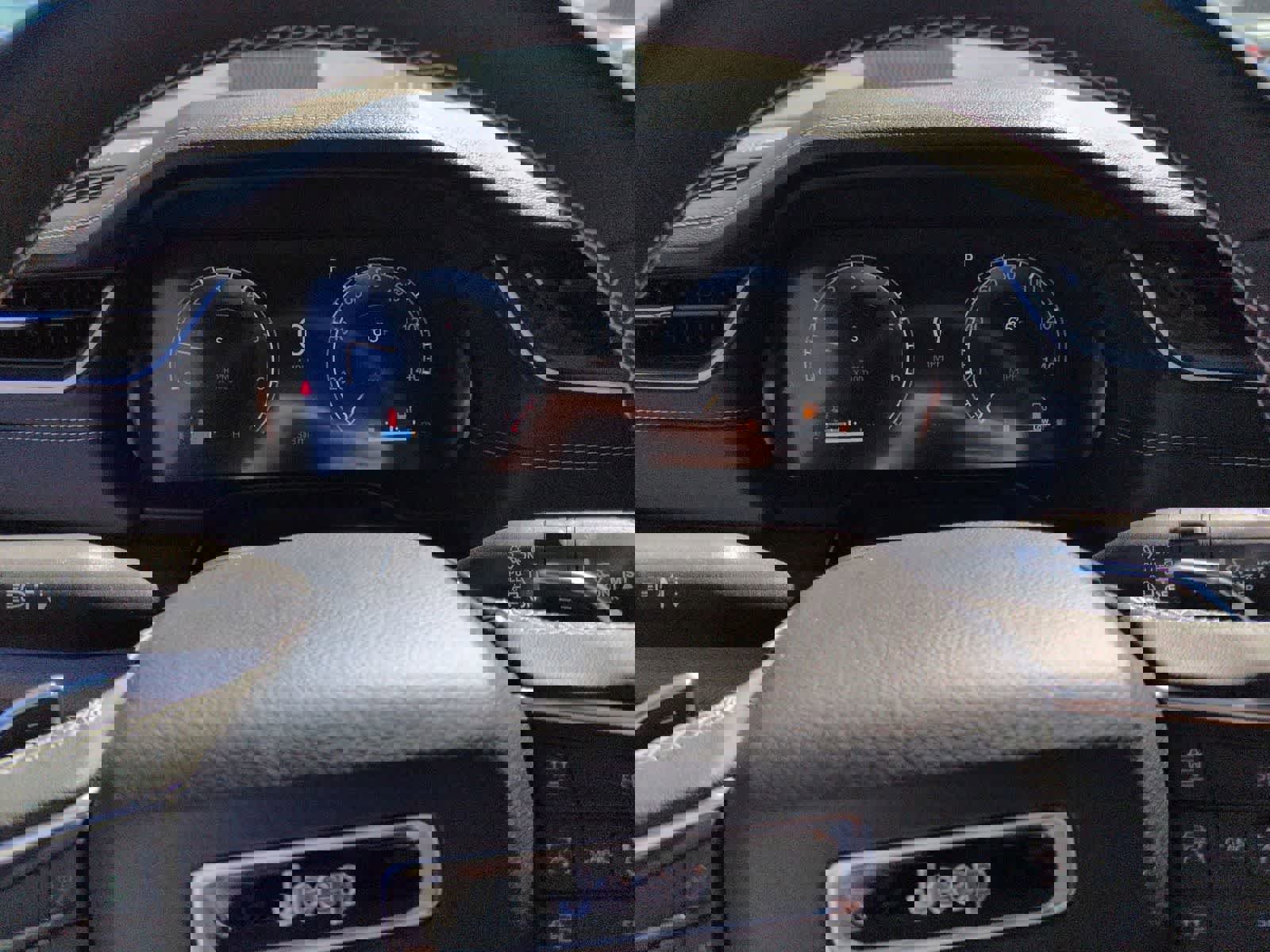 New 2025 Jeep Grand Cherokee Limited w/ Black Appearance Package image 30