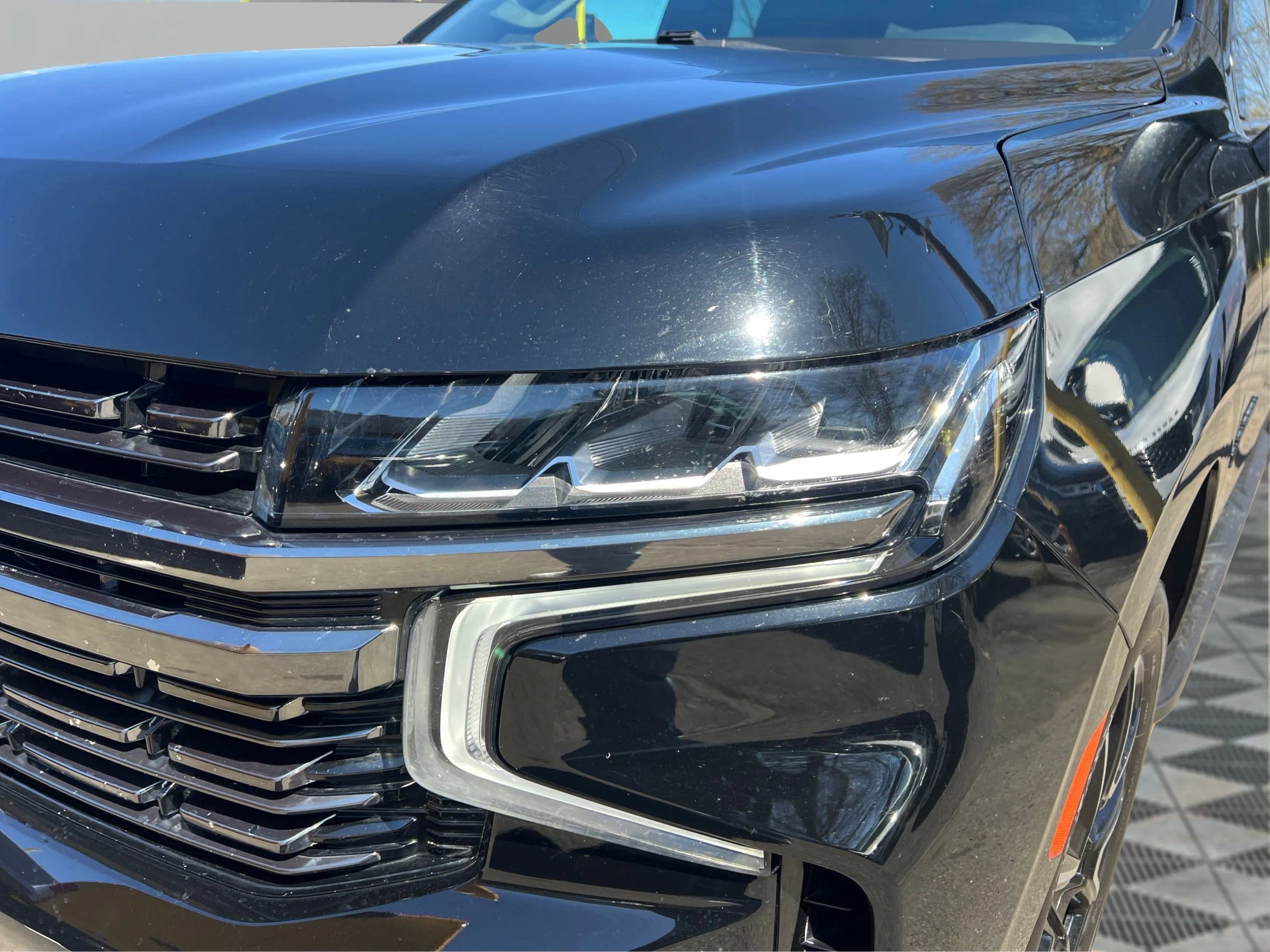 Used 2021 Chevrolet Suburban RST w/ Luxury Package image 23