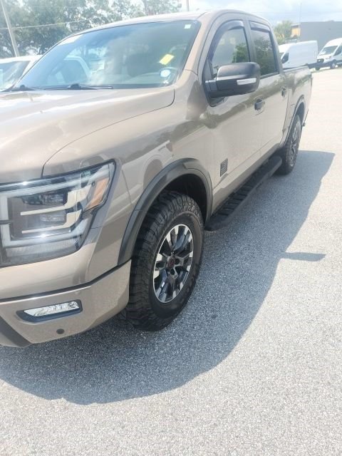 Used 2023 Nissan Titan PRO-4X w/ Pro-4x Convenience Package AWD/4WD image 2