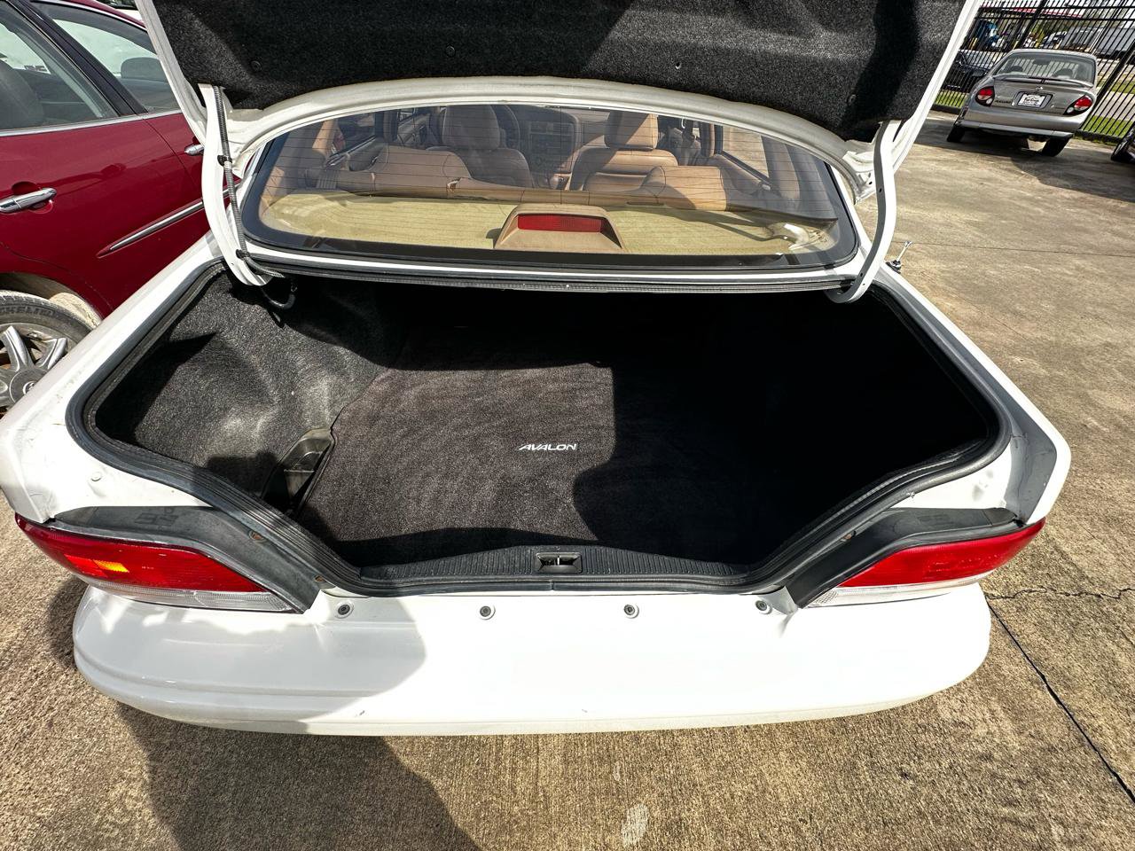 Used 1995 Toyota Avalon XLS image 52