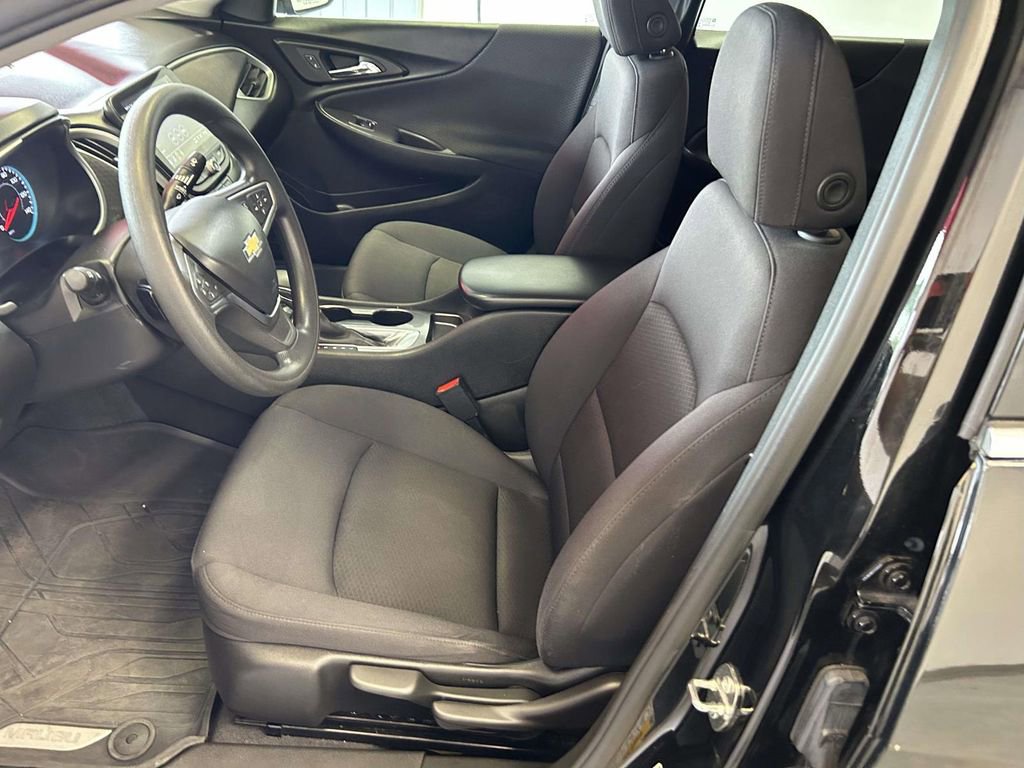 Used 2022 Chevrolet Malibu LS FWD image 14