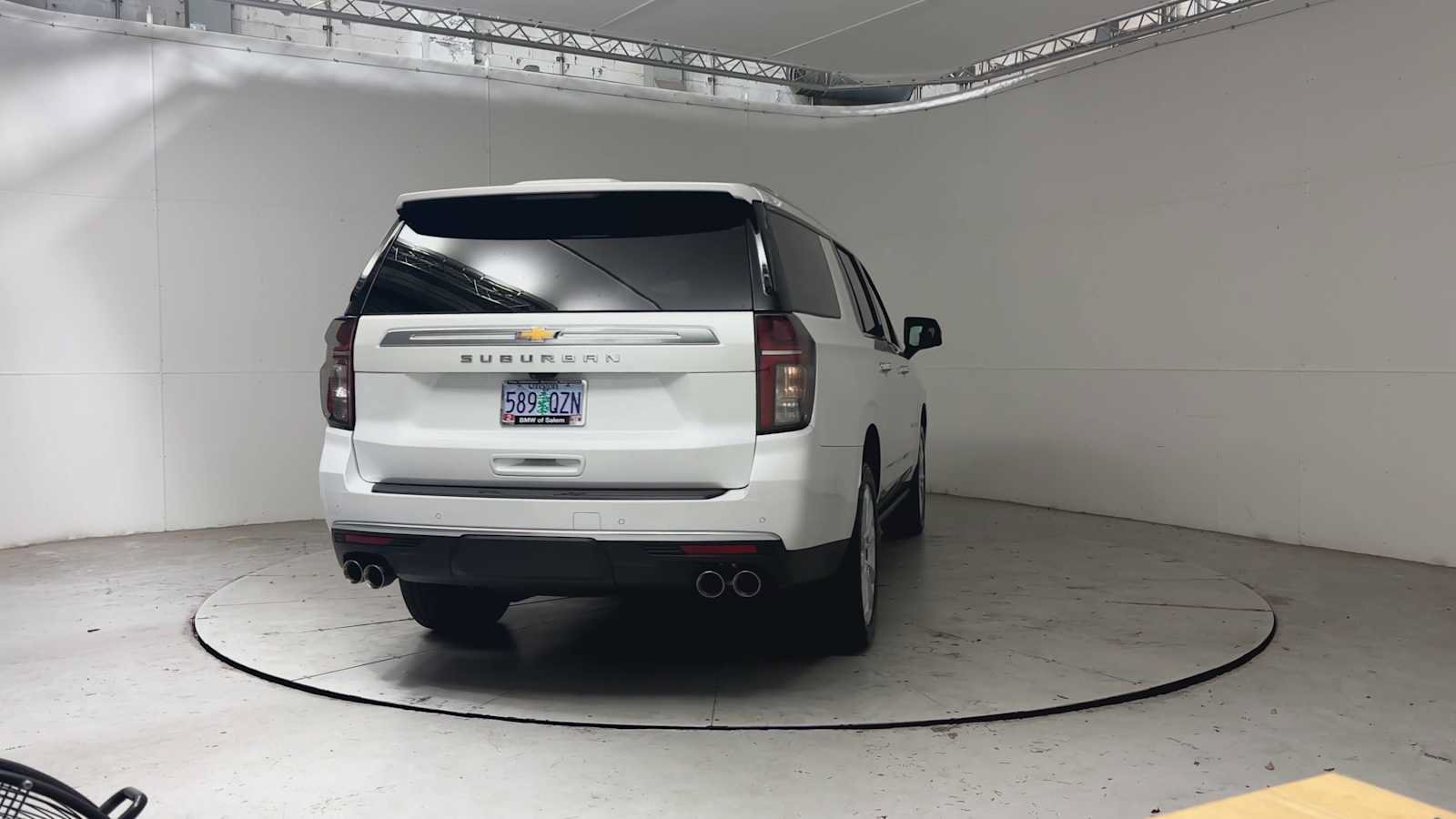 Used 2024 Chevrolet Suburban High Country w/ Premium Package AWD/4WD image 7