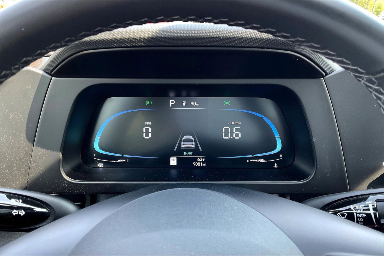 Used 2025 Hyundai Elantra Sport image 13