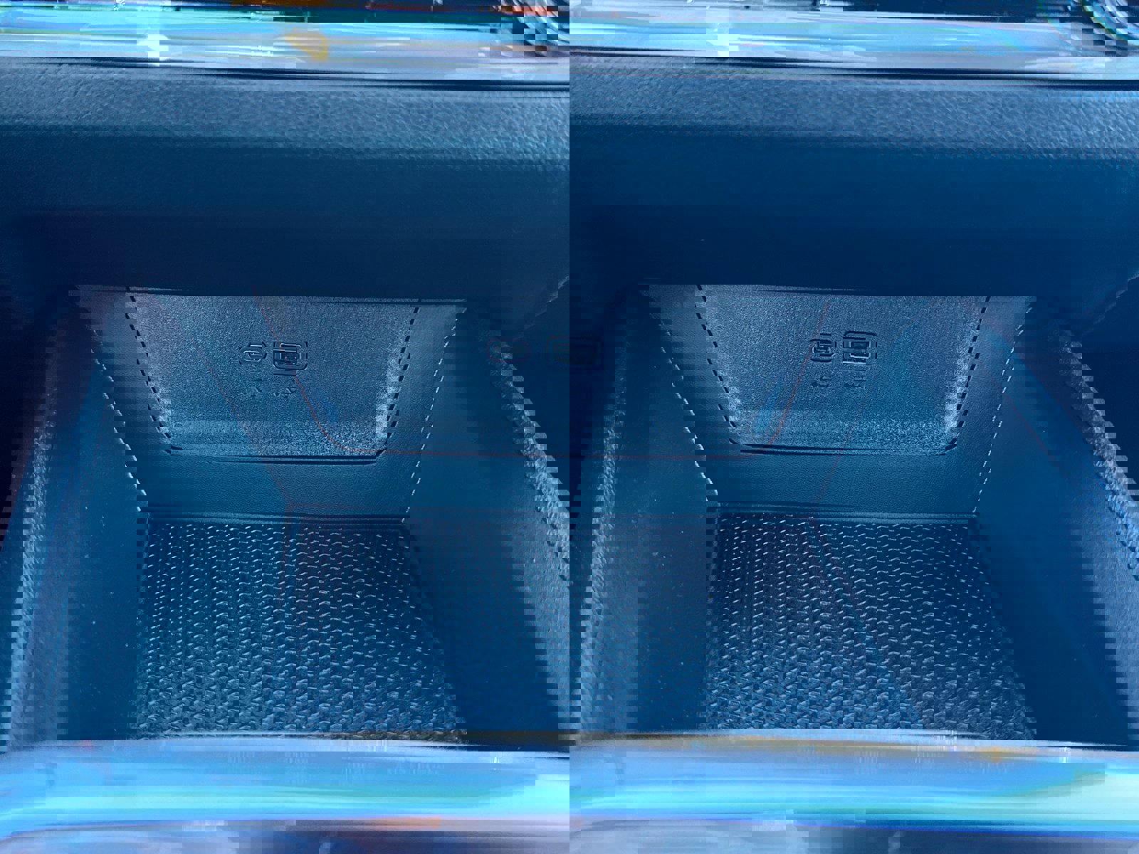 New 2026 Chevrolet Equinox LT w/ Convenience Package II image 32