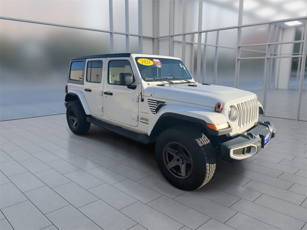 Used 2021 Jeep Wrangler Unlimited Sahara image 3