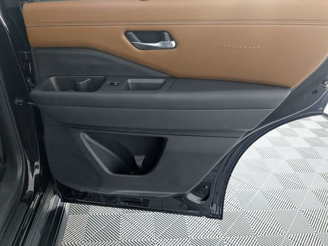 Used 2022 Nissan Pathfinder Platinum w/ Cargo Package image 35