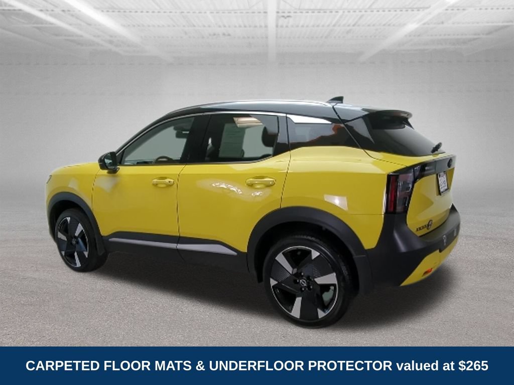 Used 2025 Nissan Kicks SR FWD image 3