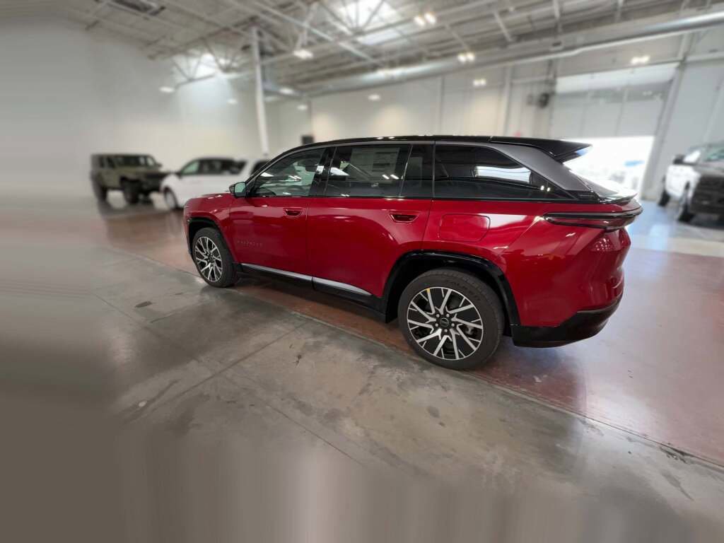 New 2025 Jeep Wagoneer S Limited image 7