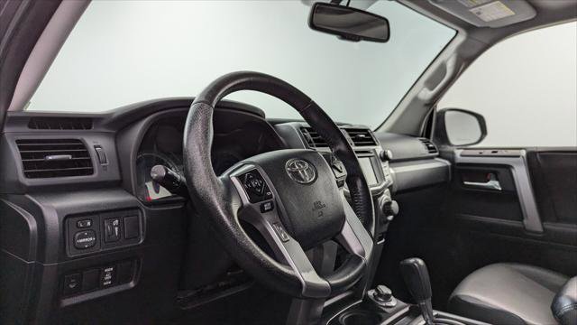 Used 2014 Toyota 4Runner SR5 Premium AWD/4WD image 18