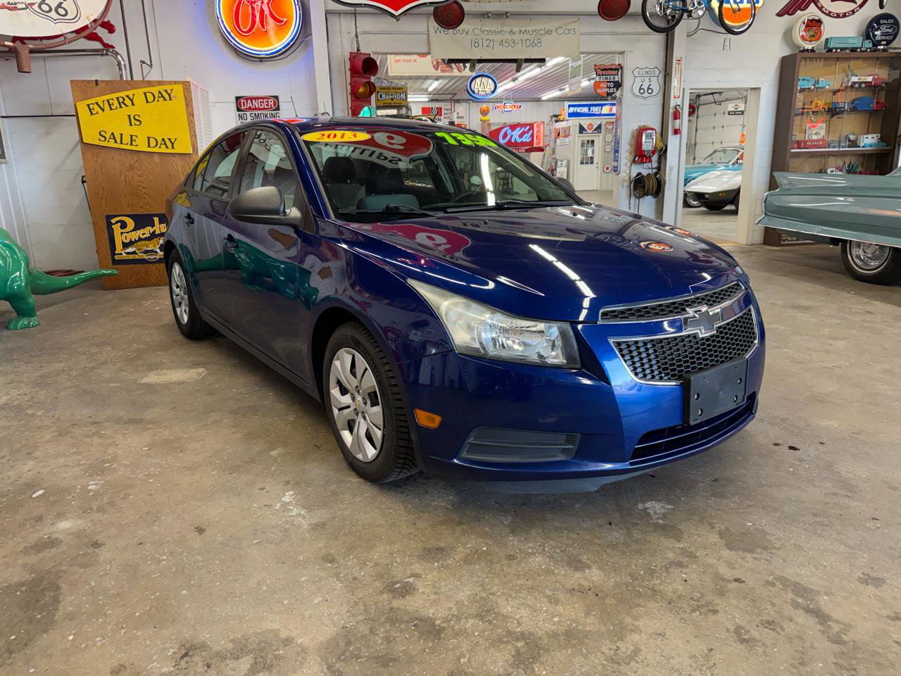 Used 2013 Chevrolet Cruze LS image 7