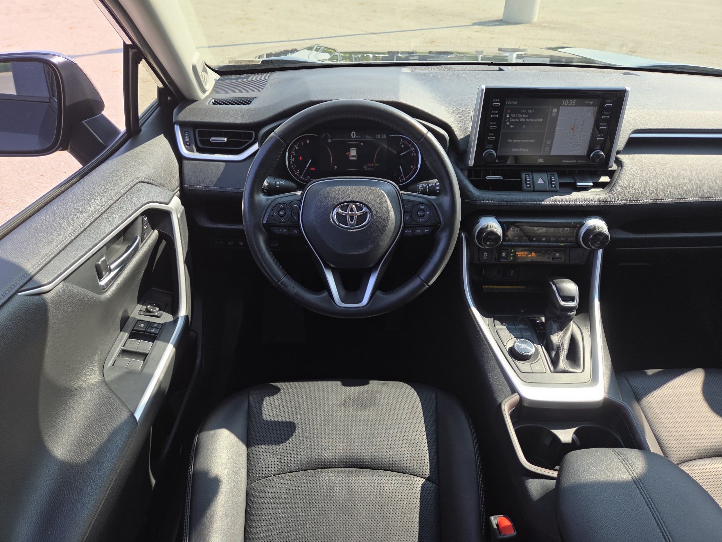 Used 2021 Toyota RAV4 Limited AWD/4WD image 28