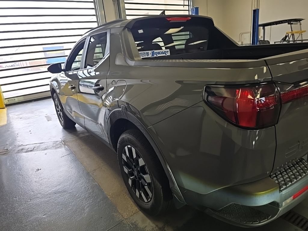 Used 2025 Hyundai Santa Cruz SEL AWD/4WD image 4