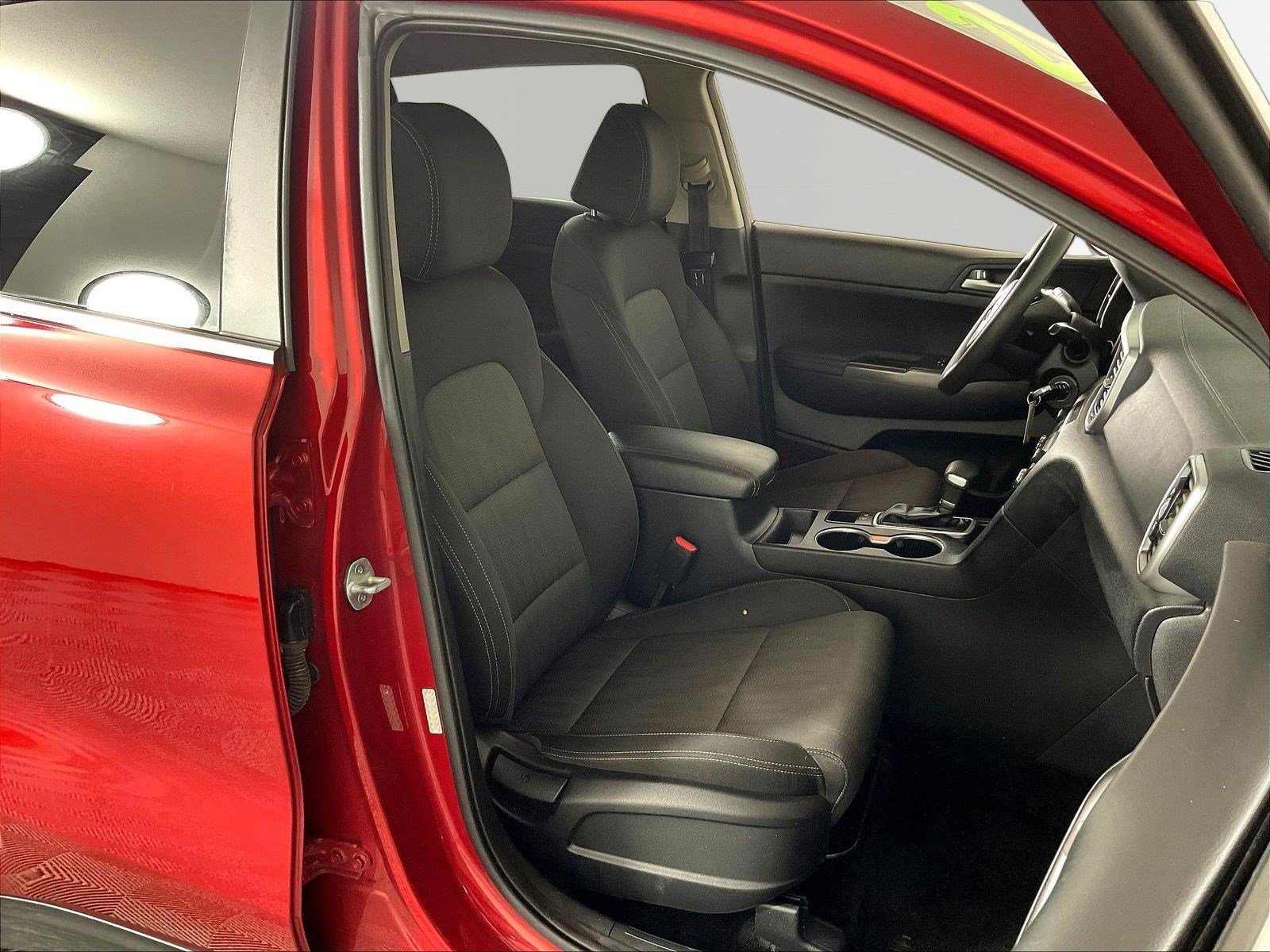 Used 2021 Kia Sportage LX FWD image 28
