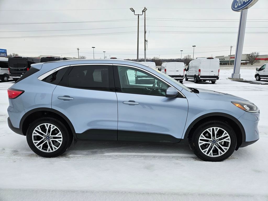 Used 2022 Ford Escape SEL image 6