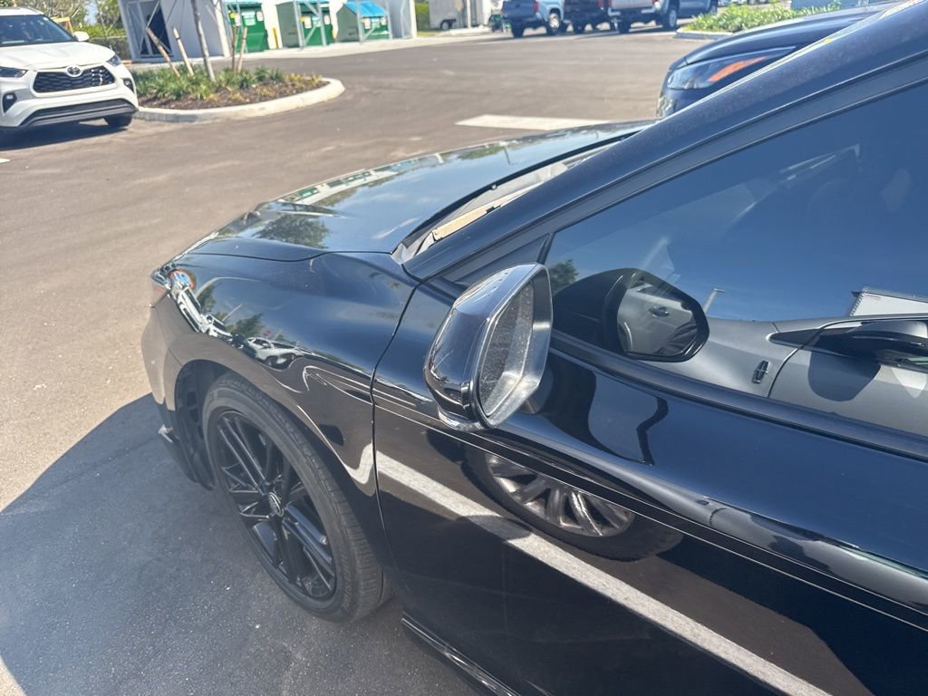 Used 2025 Toyota Camry SE w/ Convenience Package FWD image 9