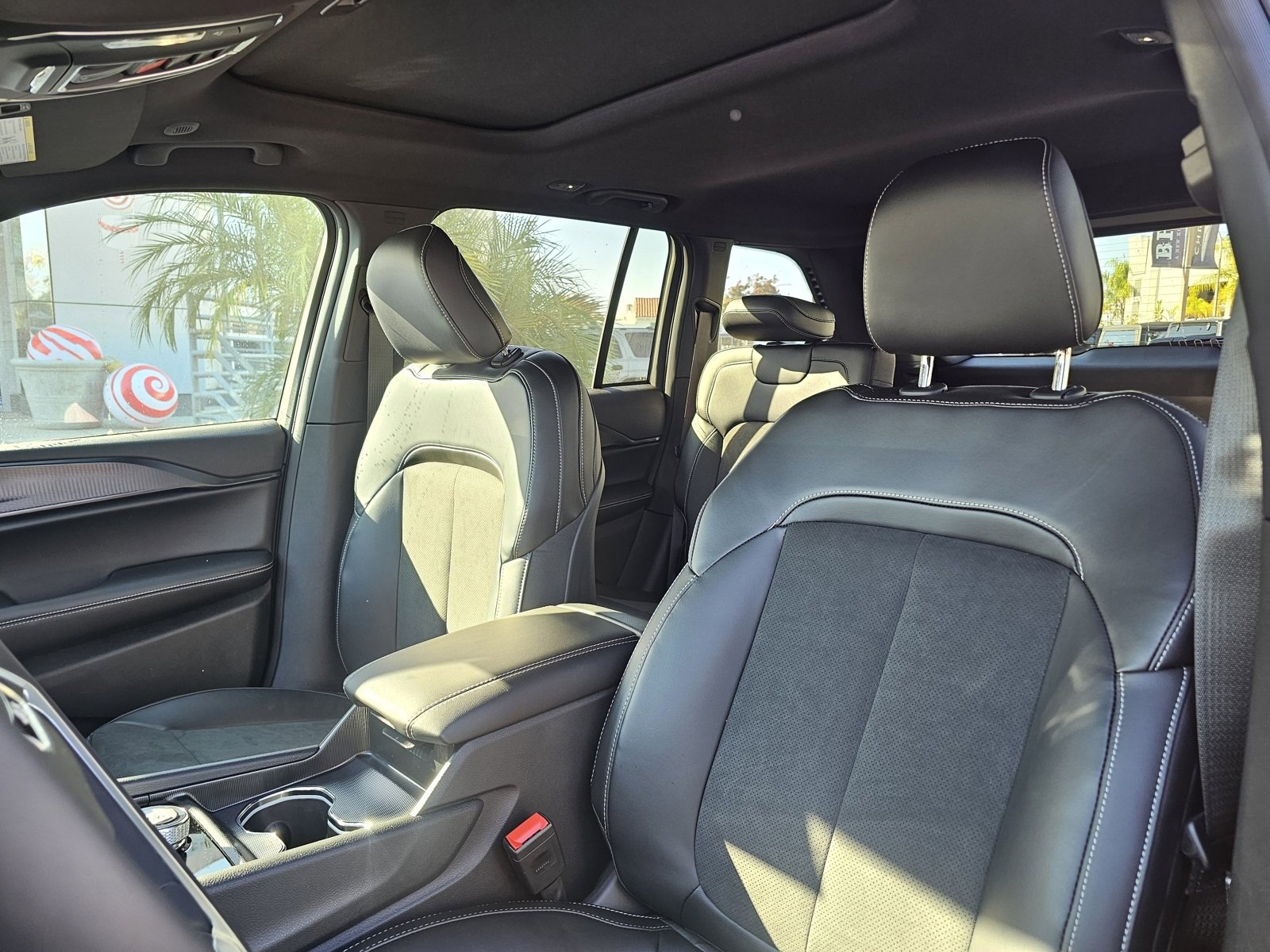 New 2025 Jeep Grand Cherokee Altitude X image 23