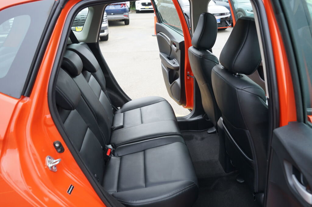 Used 2018 Honda Fit EX-L image 18