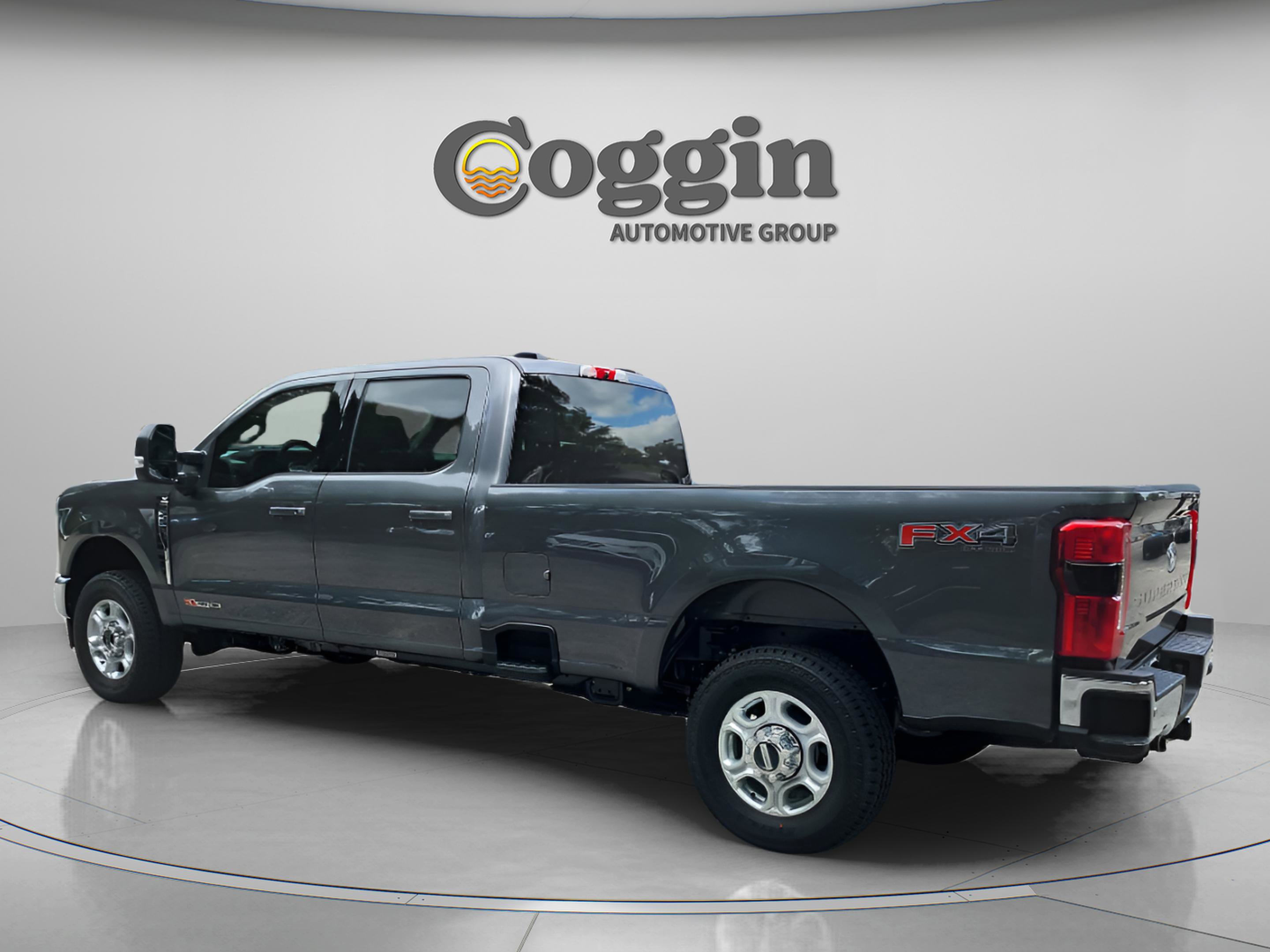 New 2026 Ford F250 XLT w/ XLT Premium Package image 4