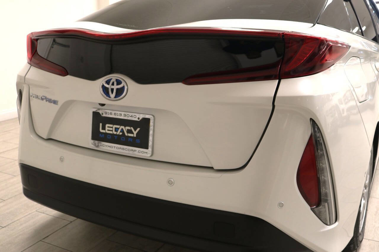 Used 2017 Toyota Prius Prime Advanced image 84