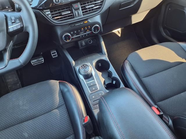 Used 2024 Ford Escape ST-Line w/ Cold Weather Package image 10