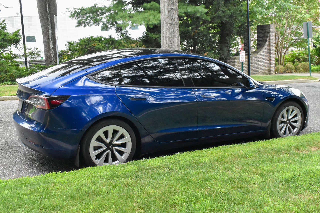 Used 2021 Tesla Model 3 Long Range AWD/4WD image 7