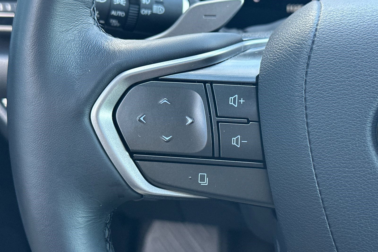 Used 2025 Lexus NX 350h AWD w/ Premium Package image 31