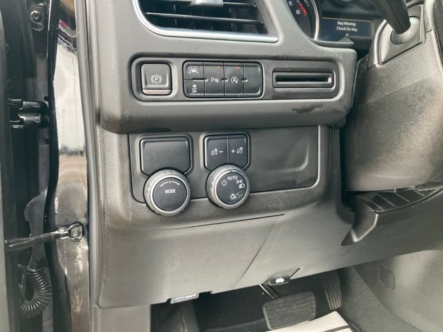Used 2023 Chevrolet Suburban LS RWD image 29