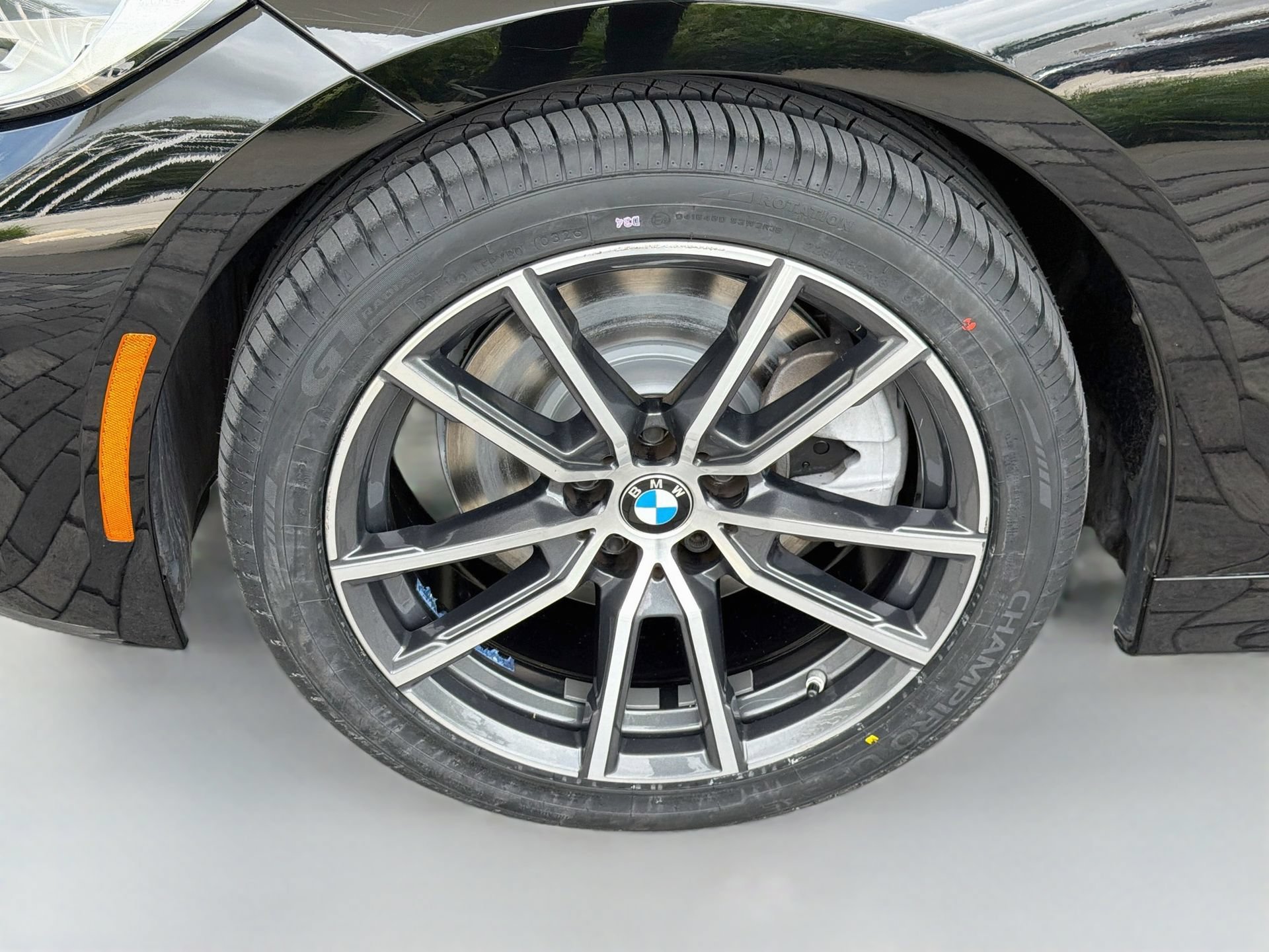 Used 2020 BMW 330i Sedan w/ Driving Assistance Package RWD image 39