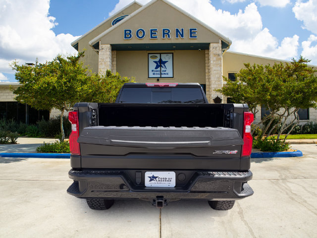 Used 2024 Chevrolet Silverado 1500 ZR2 w/ Technology Package AWD/4WD image 5