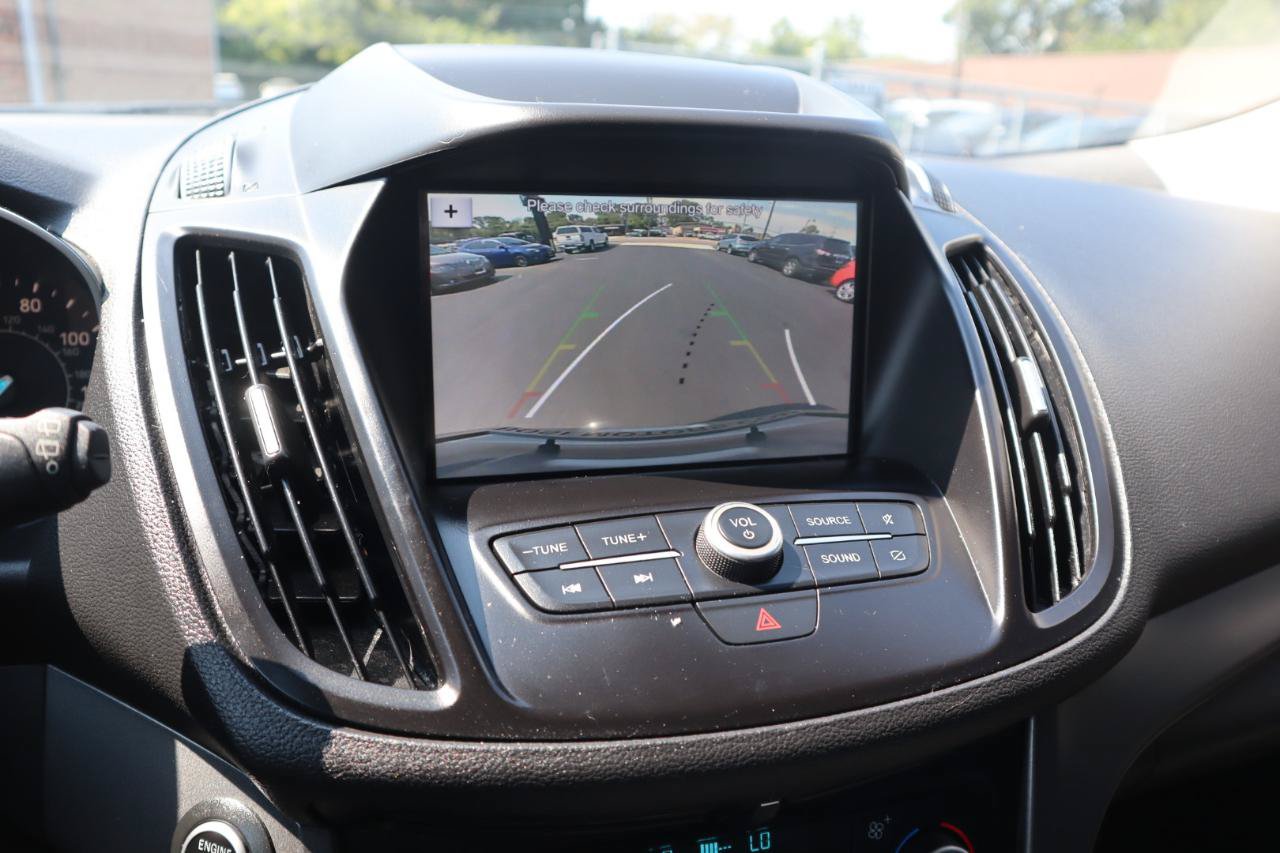 Used 2019 Ford Escape SE FWD image 22