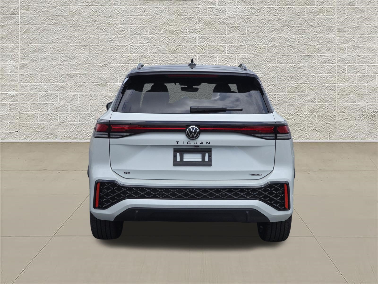 New 2026 Volkswagen Tiguan SE R-Line AWD/4WD image 6