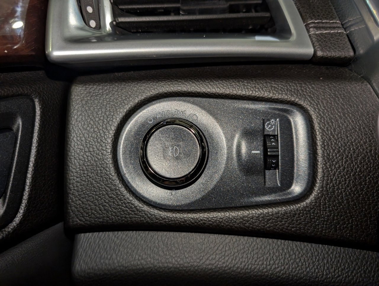 Used 2013 Cadillac SRX Performance w/ Driver Assist Package image 42