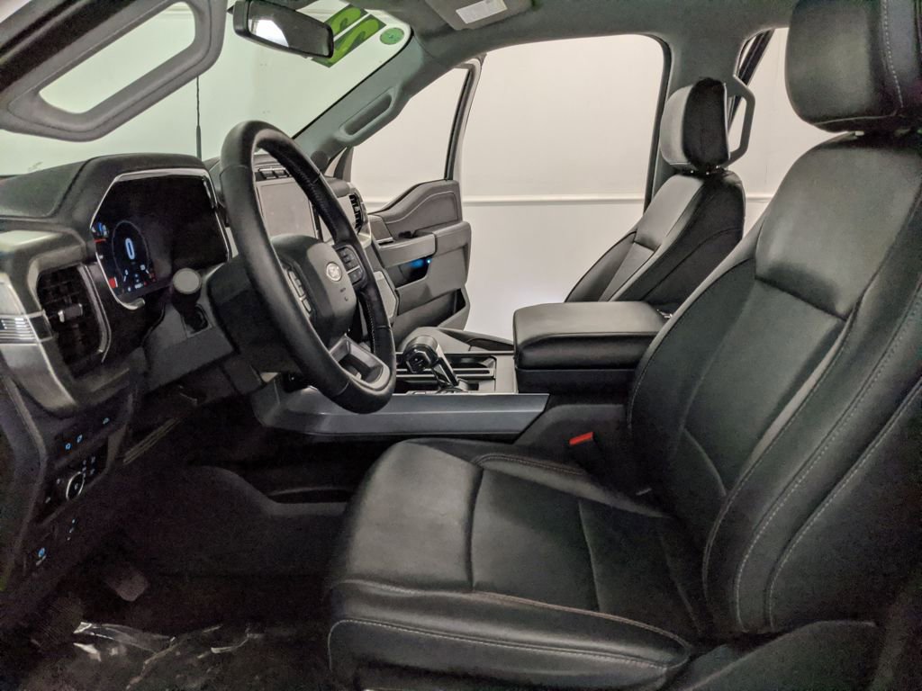 Used 2023 Ford F150 Lariat w/ Trailer Tow Package image 16