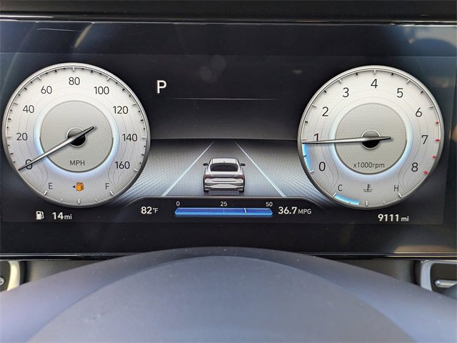 Used 2023 Hyundai Elantra Limited image 29