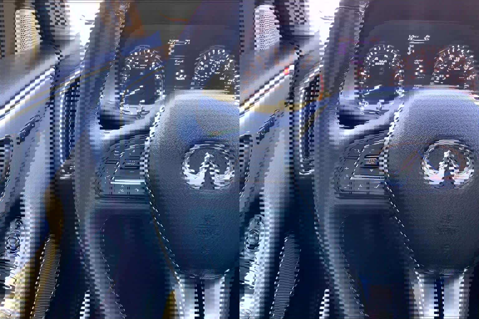 Used 2022 INFINITI Q50 Luxe w/ Cargo Package image 24