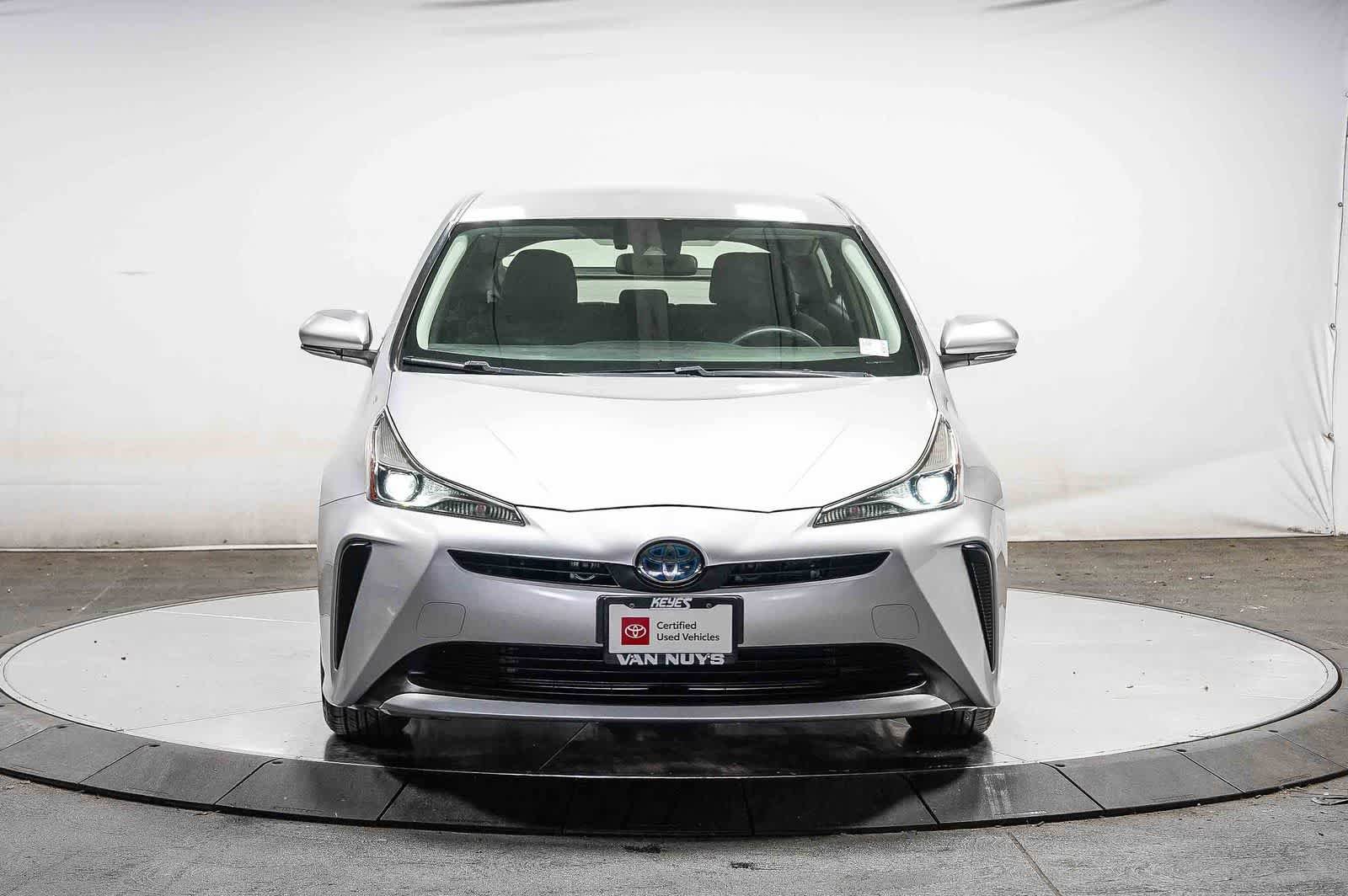 Certified 2019 Toyota Prius L Eco FWD image 7