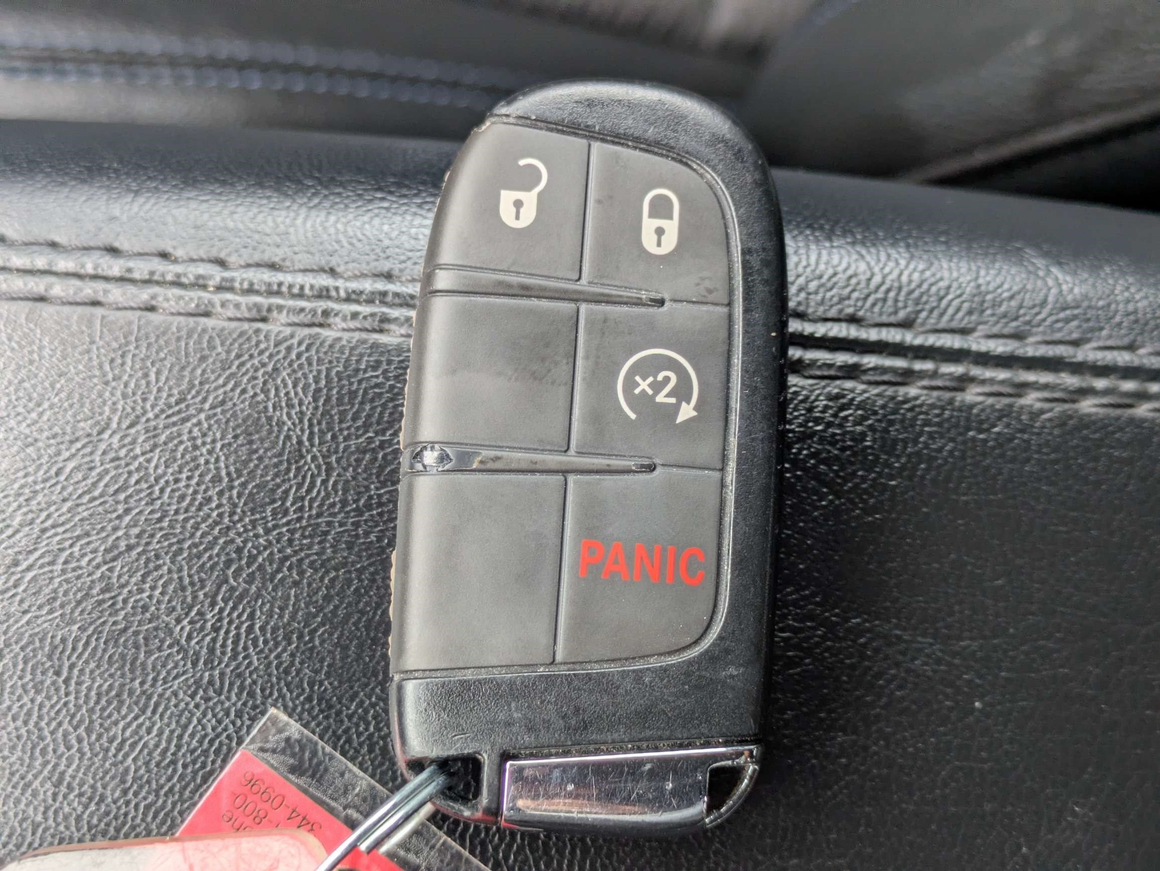 Used 2025 Jeep Compass Latitude AWD/4WD image 28