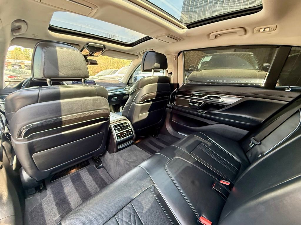 Used 2017 BMW 740i RWD image 40