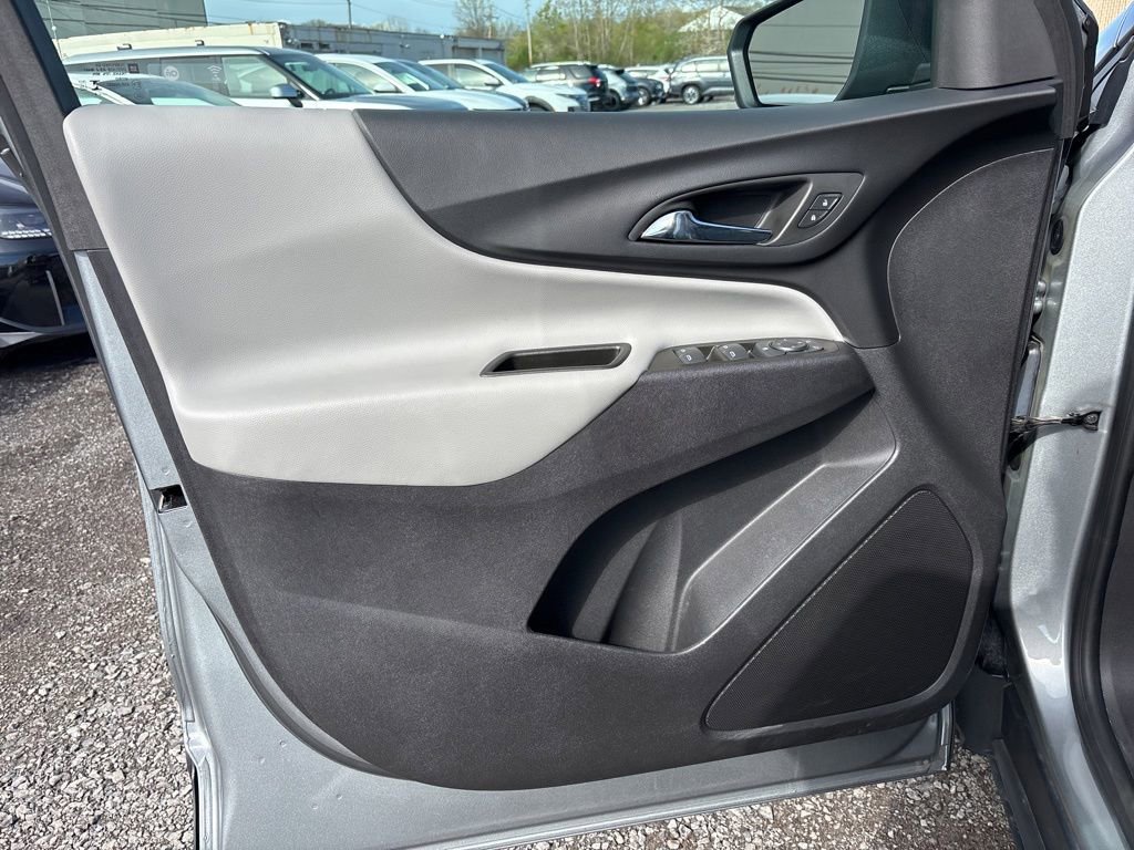 Used 2024 Chevrolet Equinox LS FWD image 38