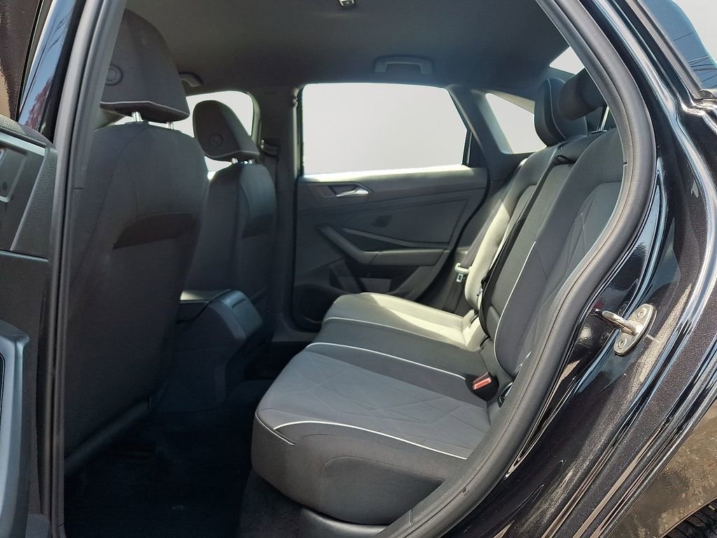 Used 2025 Volkswagen Jetta Sport FWD image 8