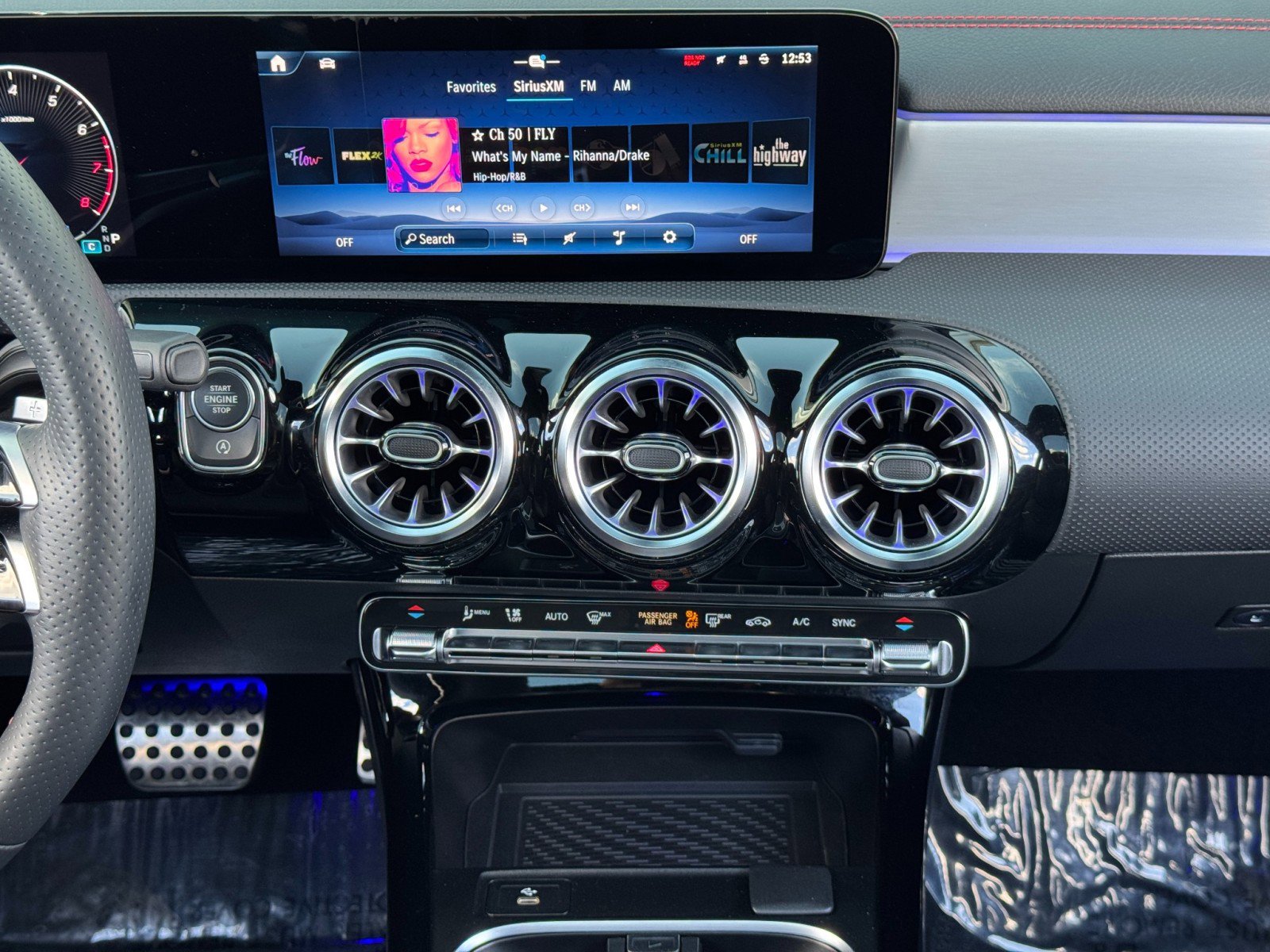 Used 2024 Mercedes-Benz CLA 250 4MATIC image 25