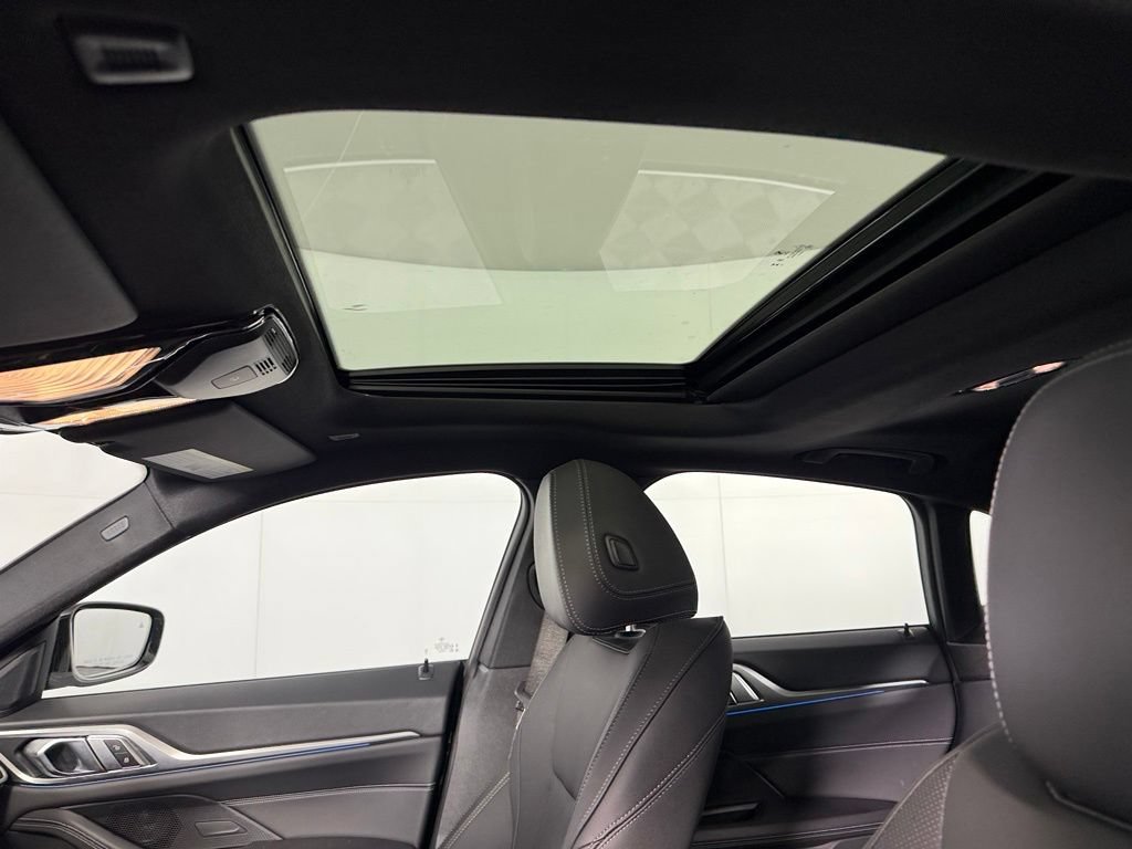 Used 2023 BMW i4 eDrive40 w/ Premium Package RWD image 16