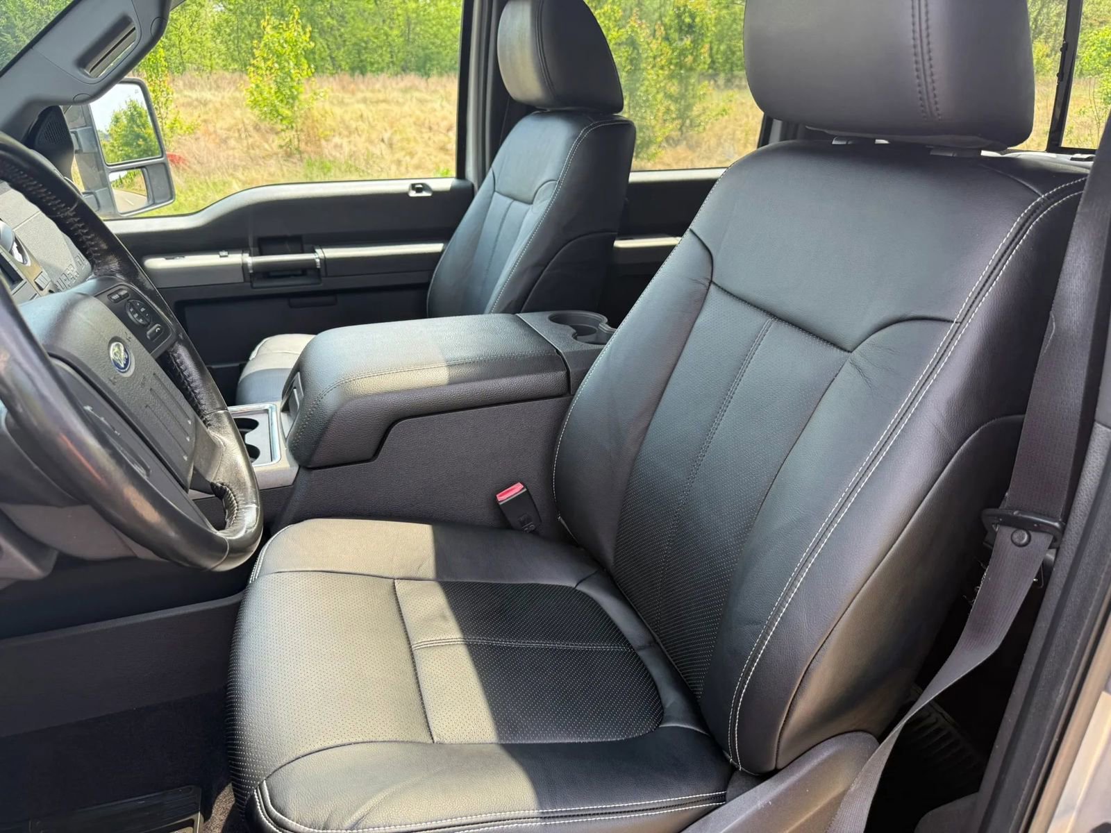 Used 2011 Ford F250 Lariat w/ Lariat Ultimate Pkg AWD/4WD image 12