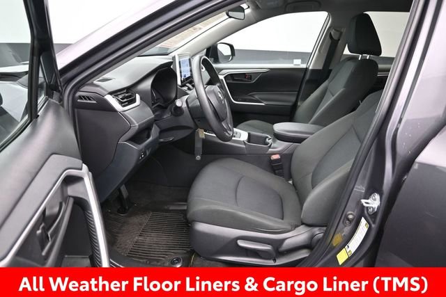 Used 2023 Toyota RAV4 LE AWD/4WD image 14