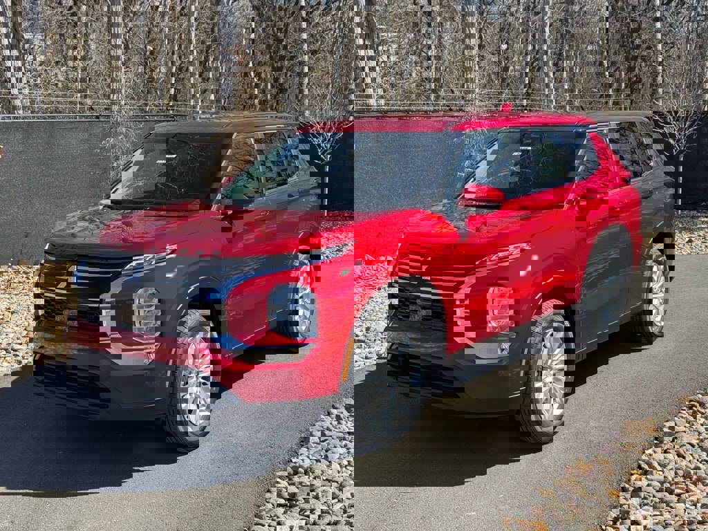 New 2025 Mitsubishi Outlander ES