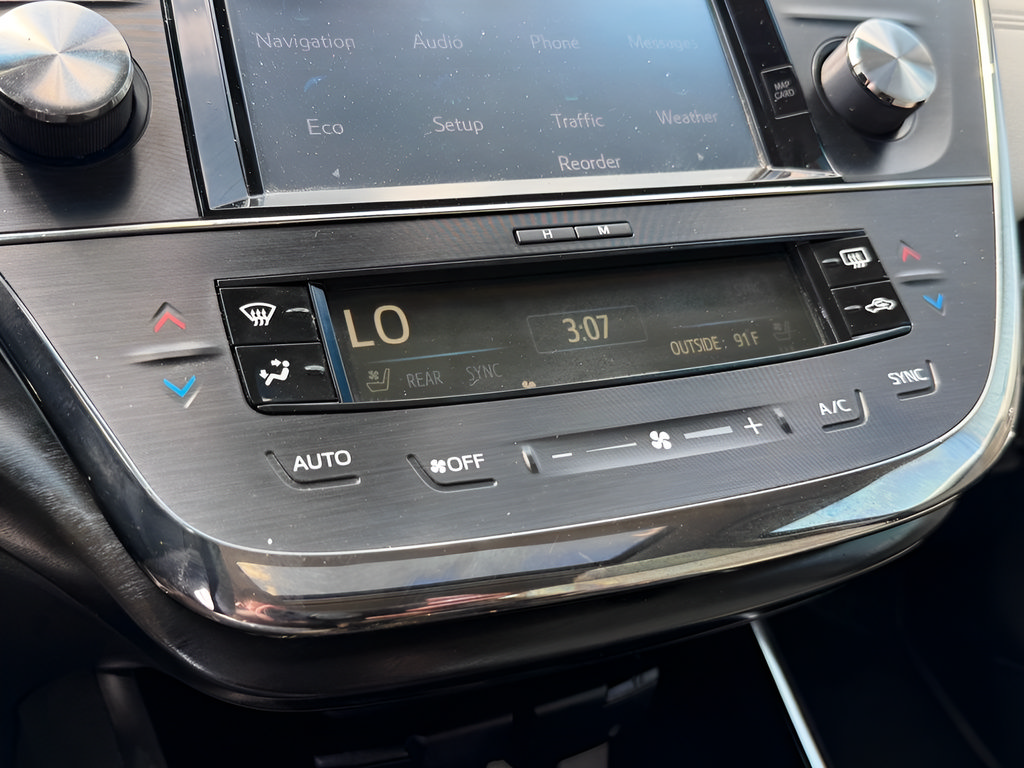 Used 2018 Toyota Avalon Limited w/ Carpet Mat Package FWD image 42