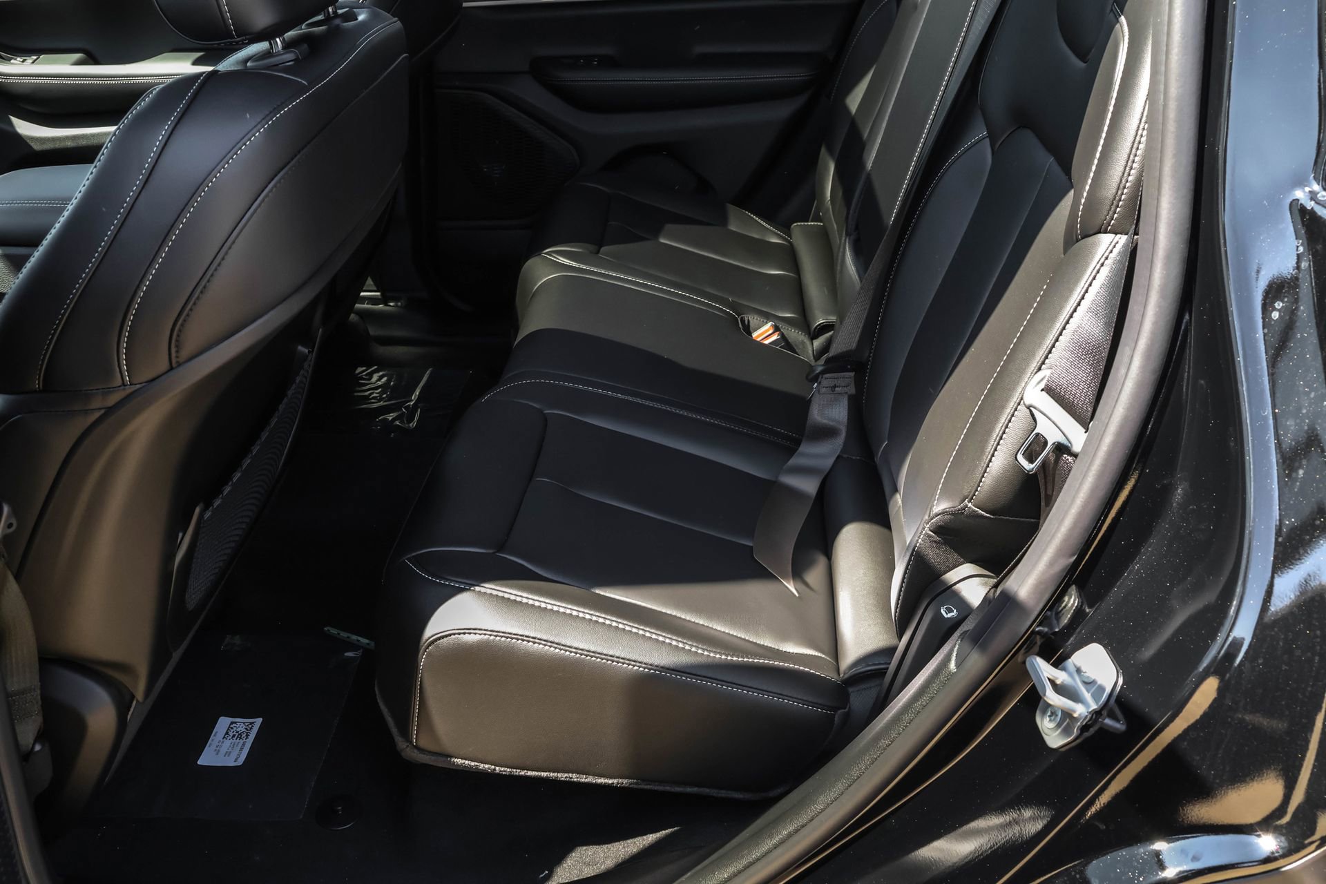 New 2025 Jeep Grand Cherokee Limited w/ Luxury Tech Group II image 15