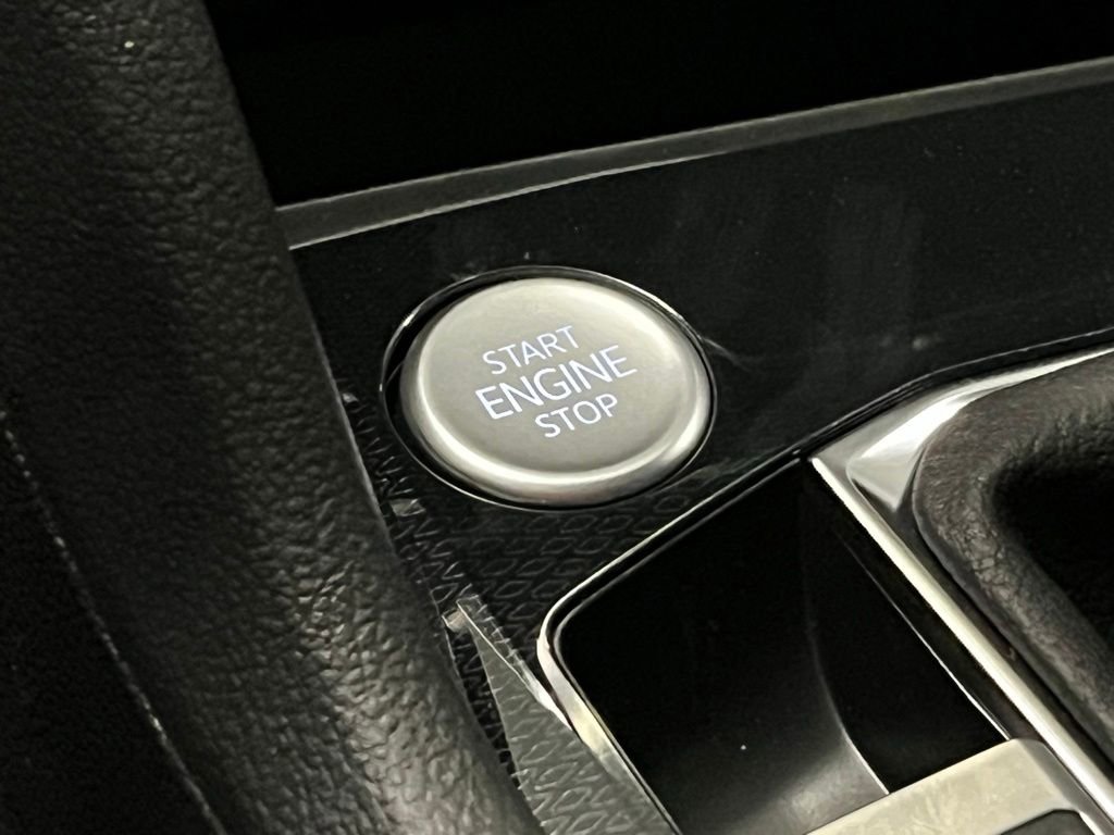 New 2026 Volkswagen Taos SE AWD/4WD image 17