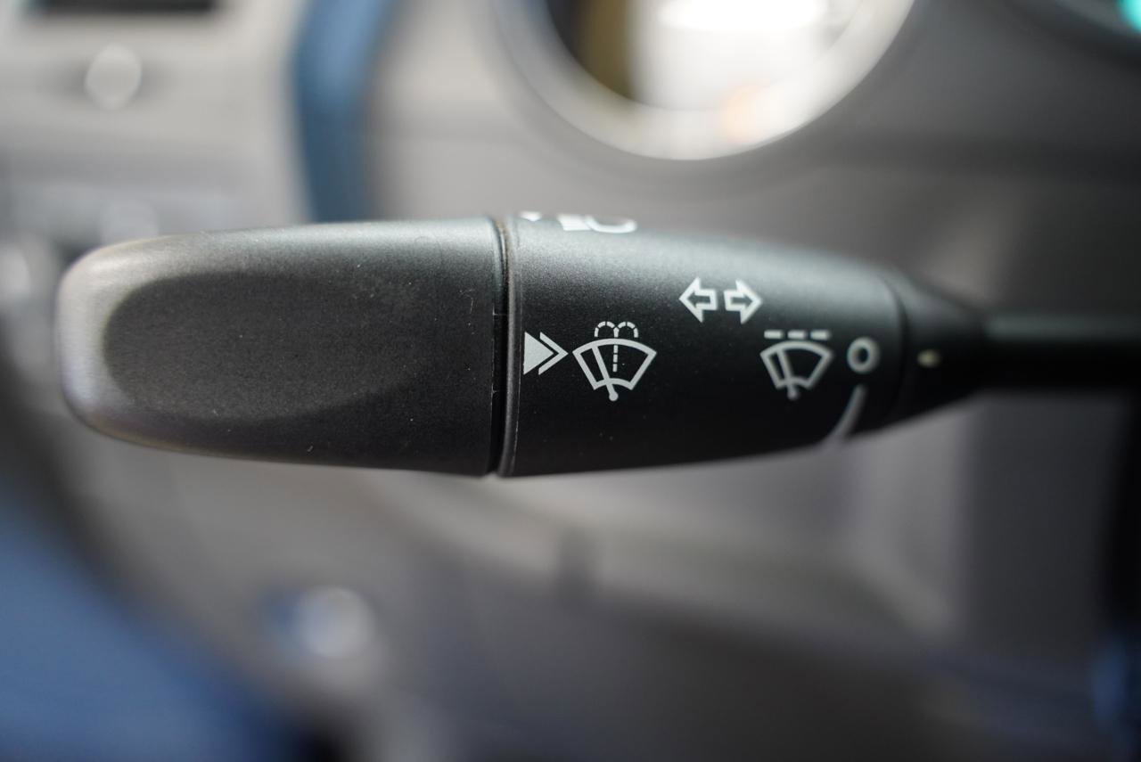 Used 2010 Dodge Challenger R/T image 14